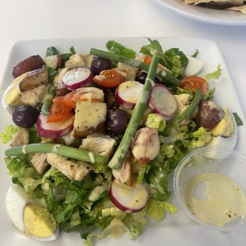 Le Grand Comptoir - Salad - Wine Bars Near Me - Jamaica, New York Le Grand Comptoir - Salad - Wine Bars Near Me - Jamaica, New York