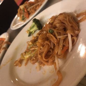 Thai Corner - Pad Thai - Thai Near Me - Lake Forest, California Thai Corner - Pad Thai - Thai Near Me - Lake Forest, California