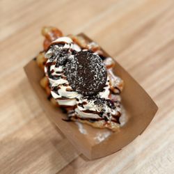 One Bite Cafe - Oreo Croffle