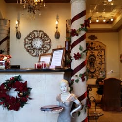 Serena Day Spa - Holiday decor