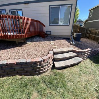 Lighthouse Landscaping - Stairs of retaining wall - Landscaping Near Me Lighthouse Landscaping - Stairs of retaining wall - Landscaping Near Me