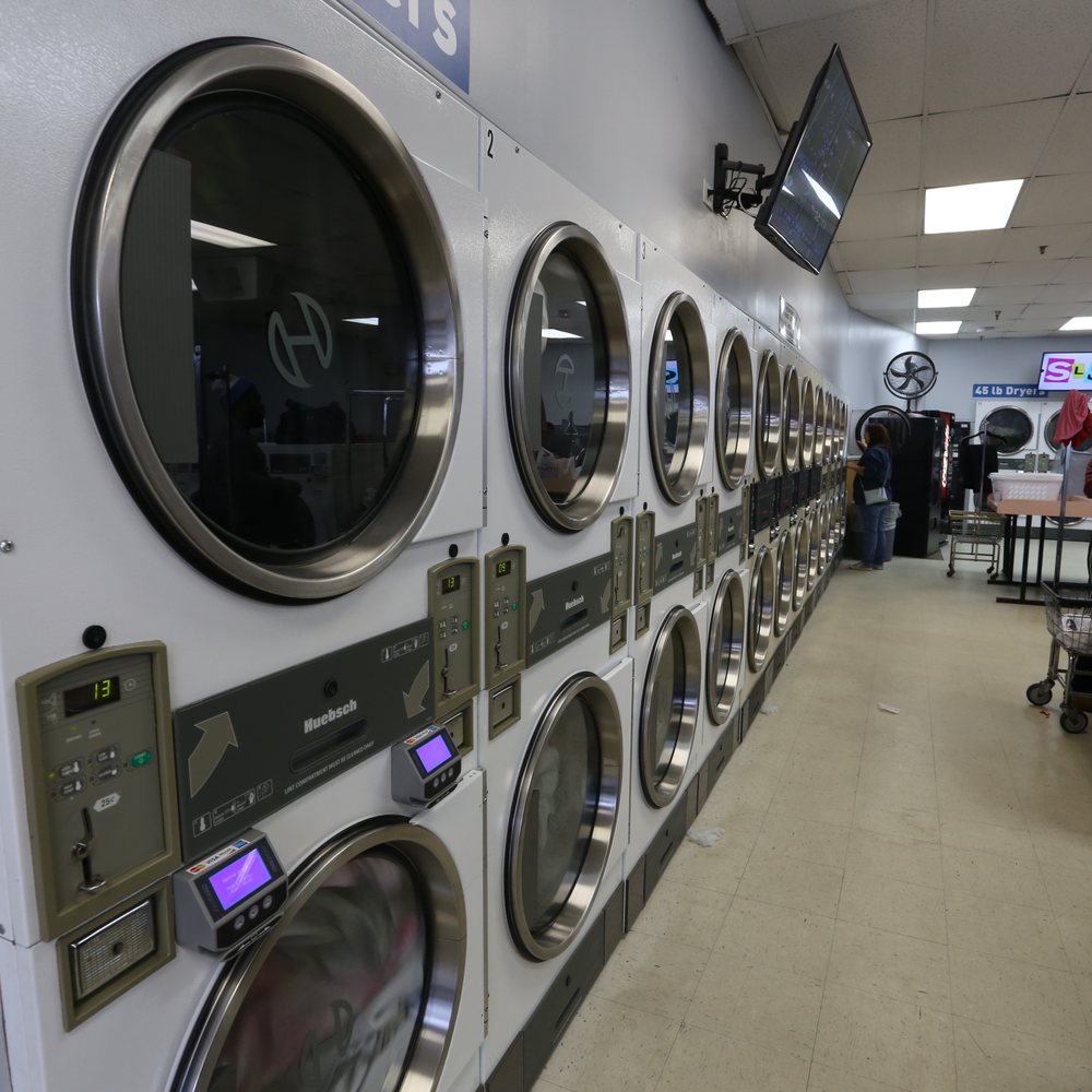 Briar Square Laundromat - Laundromat Near Me - Bolingbrook, Illinois Briar Square Laundromat - Laundromat Near Me - Bolingbrook, Illinois