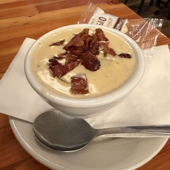 Claim 52 Brewing - Clam chowder - Brewpubs Near Me - Newport, Oregon Claim 52 Brewing - Clam chowder - Brewpubs Near Me - Newport, Oregon