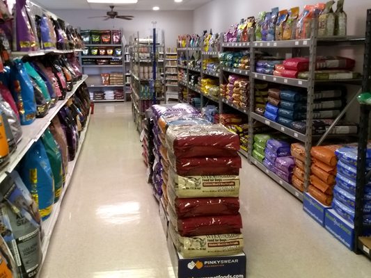 Happy Tails Pet Supply Outlet