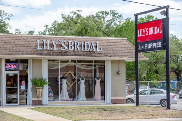 Lily's Bridal by null