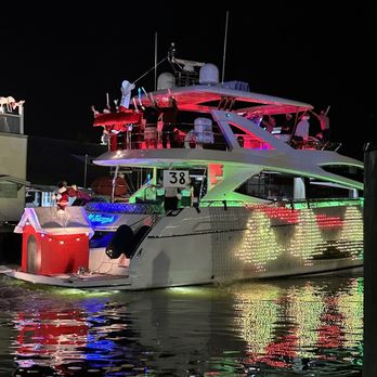 Caffé Milano - Boat parade after dinner at Caffe Milano - Italian Near Me - Naples, Florida