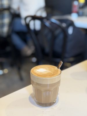 Cafe La Maude by null