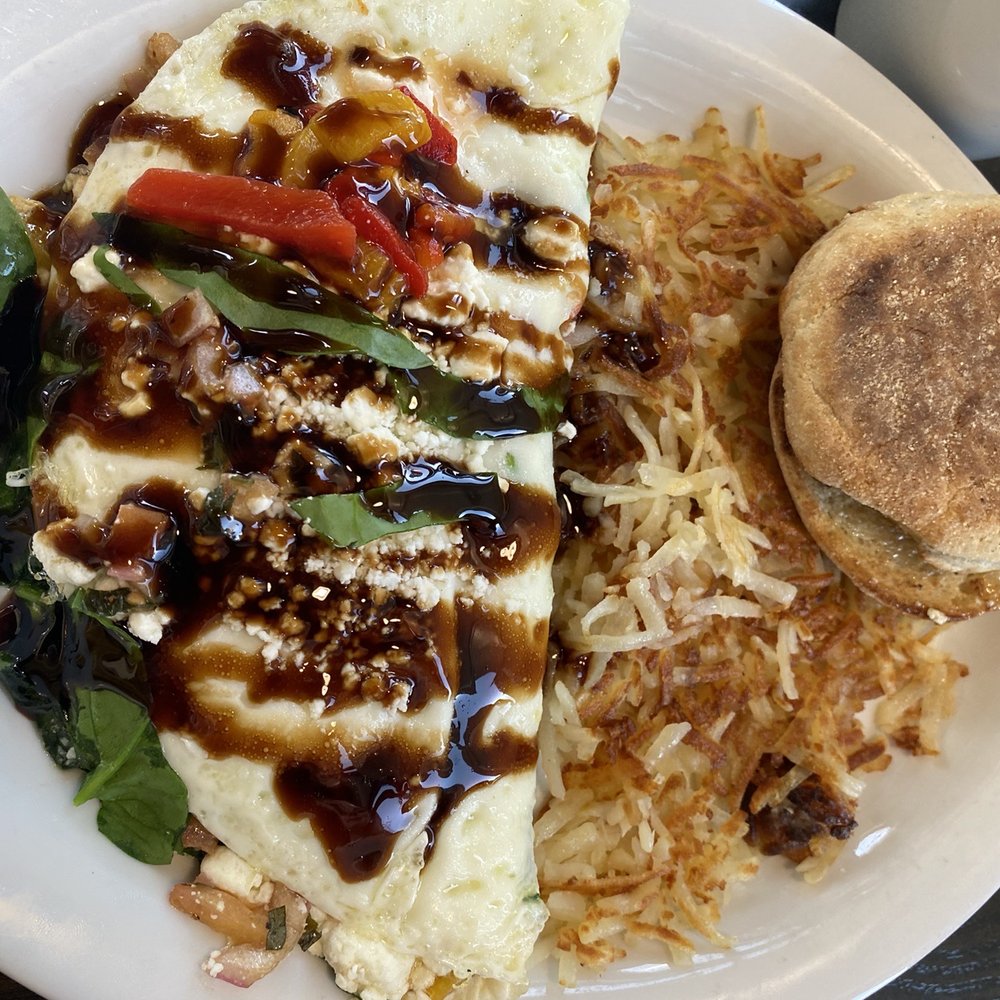 Le Peep - Aksarben Pointe - Omelet - Breakfast & Brunch Near Me - Omaha, Nebraska Le Peep - Aksarben Pointe - Omelet - Breakfast & Brunch Near Me - Omaha, Nebraska
