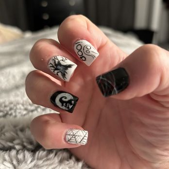 Sea Spa - Hand painted graphics on all 10 fingers. Halloween special. - Nail Salons Near Me - Santa Rosa, California Sea Spa - Hand painted graphics on all 10 fingers. Halloween special. - Nail Salons Near Me - Santa Rosa, California