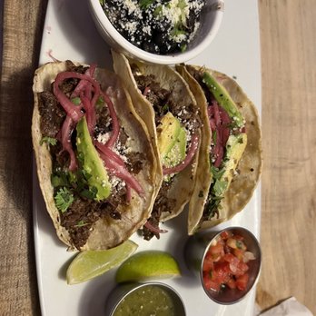 Rock & Brews - Steak tacos were delicious, beans just ok - Burgers Near Me - Lutz, Florida