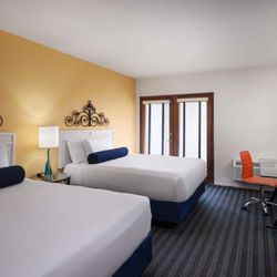 Hotel Zico - Deluxe 1st Floor Double Queen with Patio