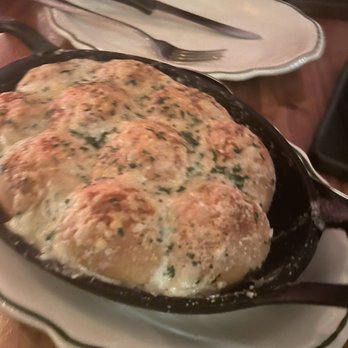 Maison Pickle - Pull Apart Bread And Herb Butter - Cocktail Bars Near Me - New York, New York