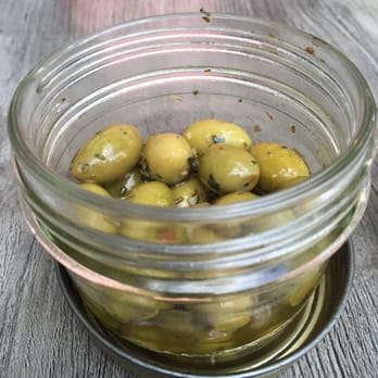Le Bouchon Provençal - Olives - Restaurants Near Me - Marseille, 13 Le Bouchon Provençal - Olives - Restaurants Near Me - Marseille, 13