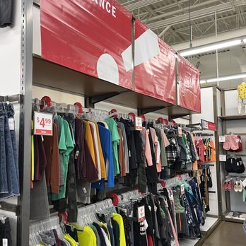 Old Navy - Men's Clothing Near Me - Orlando, Florida
