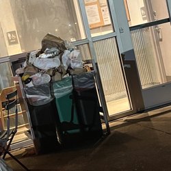 Chipotle Mexican Grill - Outside trash