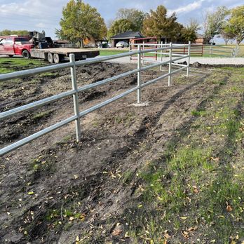 Tin Star Fencing - Fences & Gates Near Me