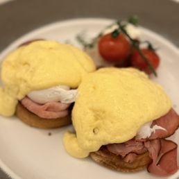 Eggs Benedict