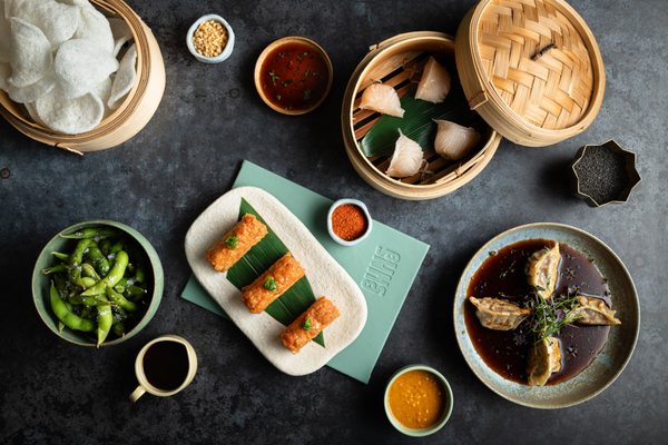 Buns & Buns Collective by null