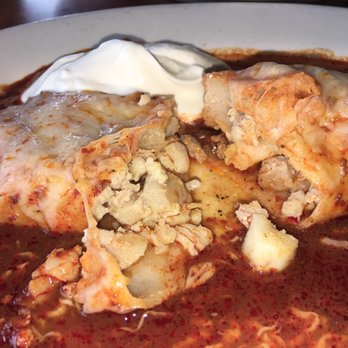 El Patron - Mystery meat "chicken" cubes in an empty sad enchilada. Not fit for human consumption! Very sketchy meat. - Mexican Near Me - Altadena, California El Patron - Mystery meat "chicken" cubes in an empty sad enchilada. Not fit for human consumption! Very sketchy meat. - Mexican Near Me - Altadena, California