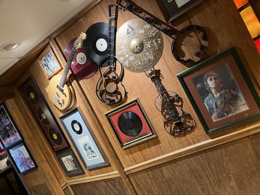 Legends Corner by null