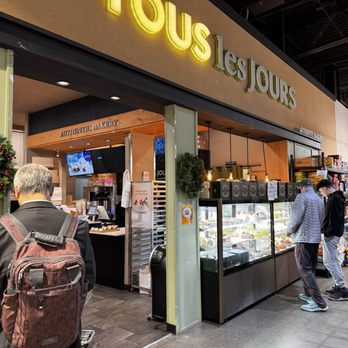 Tous Les Jours - Entrance - Bakeries Near Me - Bellevue, Washington