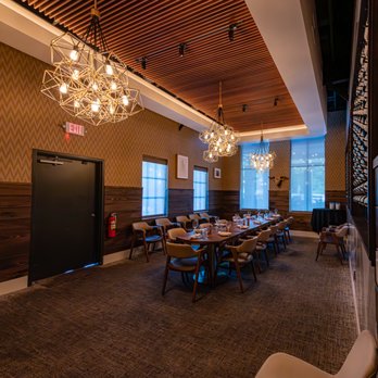 Cuts Steakhouse - large room - Steakhouses Near Me - Suwanee, Georgia