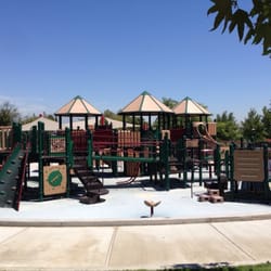 4th Avenue Skatepark - The playground.