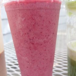 Fawaky Burst - Beet moss smoothies