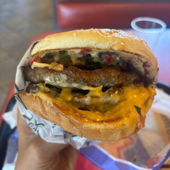 Carl's Jr - Fast Food Near Me - Santa Fe Springs, California Carl's Jr - Fast Food Near Me - Santa Fe Springs, California