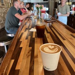 Latte, Cold Brew, bar Latte, Cold Brew, bar