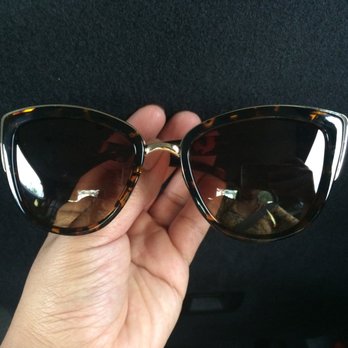 Mahina - Trendy $15 Sunglasses - Women's Clothing Near Me - Haleiwa, Hawaii Mahina - Trendy $15 Sunglasses - Women's Clothing Near Me - Haleiwa, Hawaii
