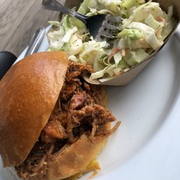 Pulled Pork Sandwich Pulled Pork Sandwich