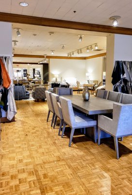 Bloomingdale's by null