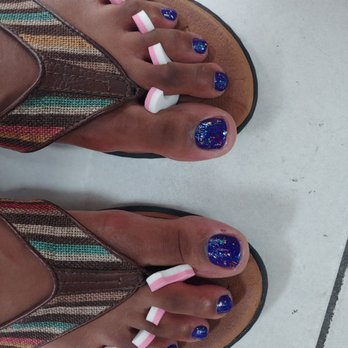 Glamorous Nails II - Birthday nails by Cindi - Nail Salons Near Me - Gainesville, Florida