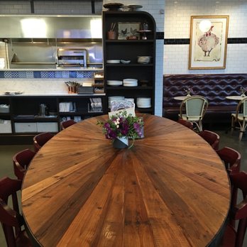Ellie's - What a beautiful table! - Breakfast & Brunch Near Me - Providence, Rhode Island Ellie's - What a beautiful table! - Breakfast & Brunch Near Me - Providence, Rhode Island