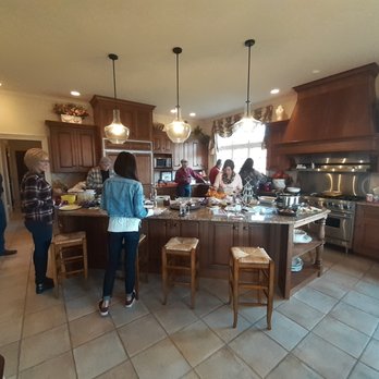 Larry the Painter Guy - A couple after pictures with the family..just in time for the holidays!! - Painters Near Me