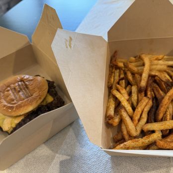 On The Bun - OKC burger and fries - Juice Bars & Smoothies Near Me - Manchester, Missouri On The Bun - OKC burger and fries - Juice Bars & Smoothies Near Me - Manchester, Missouri