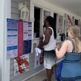 Expect a wait - the ice cream is worth it Expect a wait - the ice cream is worth it