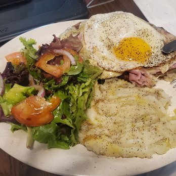 Neir's Tavern - Croque Madame - Bars Near Me - Woodhaven, New York