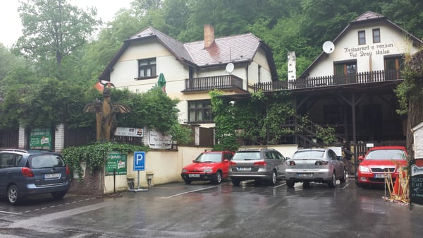 Restaurace a penzion Pod Dračí skálou by null