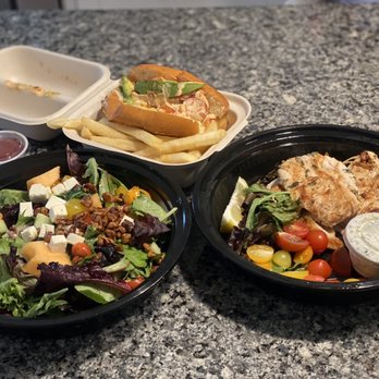 Red House - Avocado lobster roll, summer salad, and grilled chicken - New American Near Me - Cambridge, Massachusetts