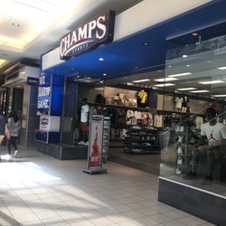 Champs Sports