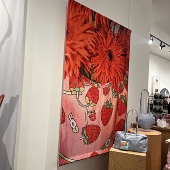 SoHo-Baggu - Accessories Near Me - New York, New York SoHo-Baggu - Accessories Near Me - New York, New York