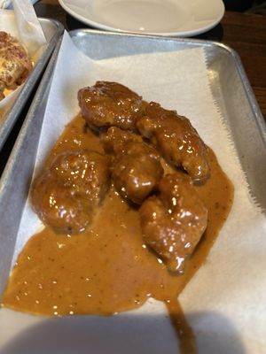 East Coast Wings + Grill by null