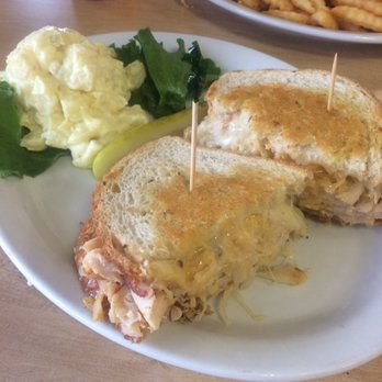 Henry's Cafe - Turkey Rueben - Breakfast & Brunch Near Me - Tehachapi, California