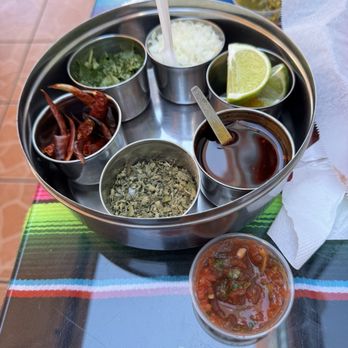 Taqueria Leon - Condiments for soup - Mexican Near Me - San Bruno, California Taqueria Leon - Condiments for soup - Mexican Near Me - San Bruno, California