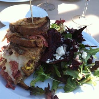 Creekside Grille Restaurant - Ruben - New American Near Me - Temecula, California