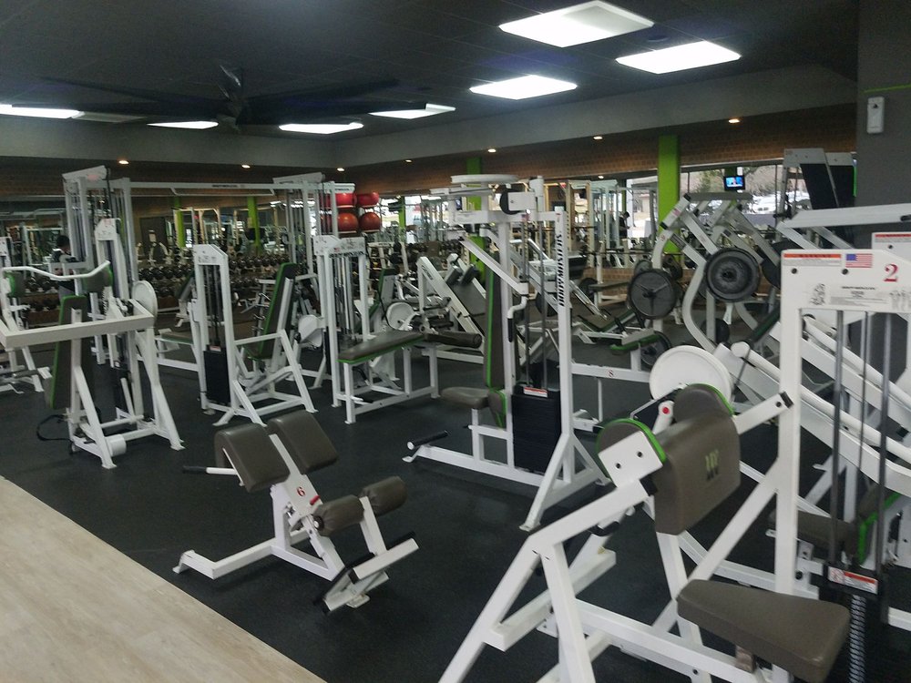 LIVINGSTON FITNESS CENTER Gyms 601 W Church St, Livingston, TX