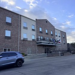 Chateau Saint Denis Hotel