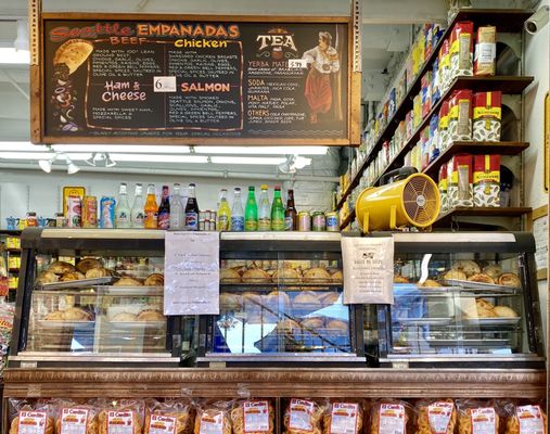 El Mercado Latino by null